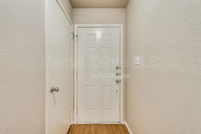 Building Photo - 6010 Wall St