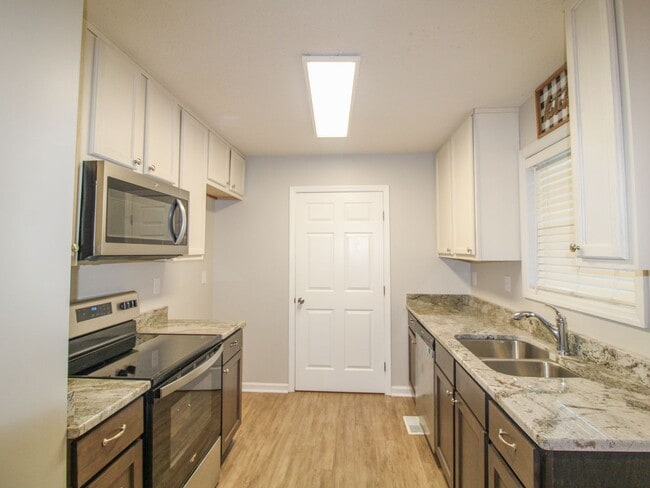 Building Photo - Nice Home in Meridianville!