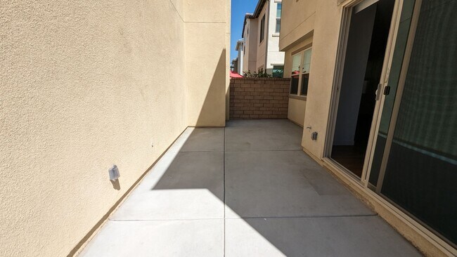 Building Photo - 7449 Channel View St