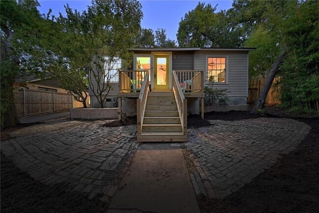 Building Photo - 3207 Breeze Terrace