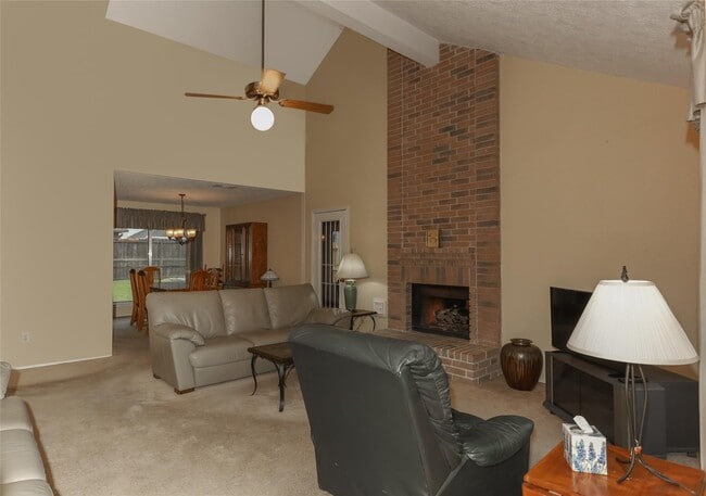 Building Photo - 16410 Salinas Ln