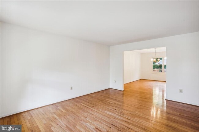 Building Photo - 18518 Gingerbread Ln