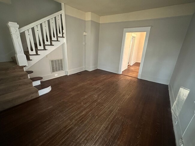 Building Photo - 3231-3233 Duncan St