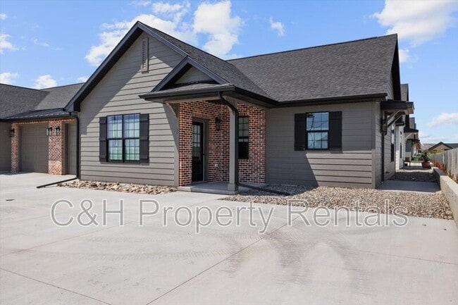 Building Photo - 5421 Apple Rose Ln