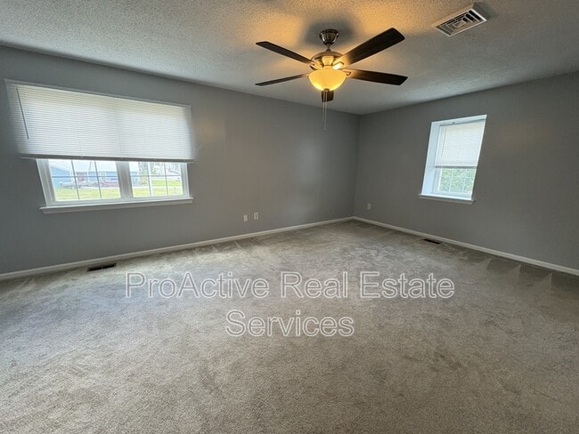 Building Photo - 1501 Antler Cir