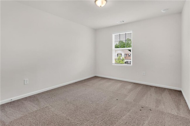 Building Photo - 4715 Bluffton Ct