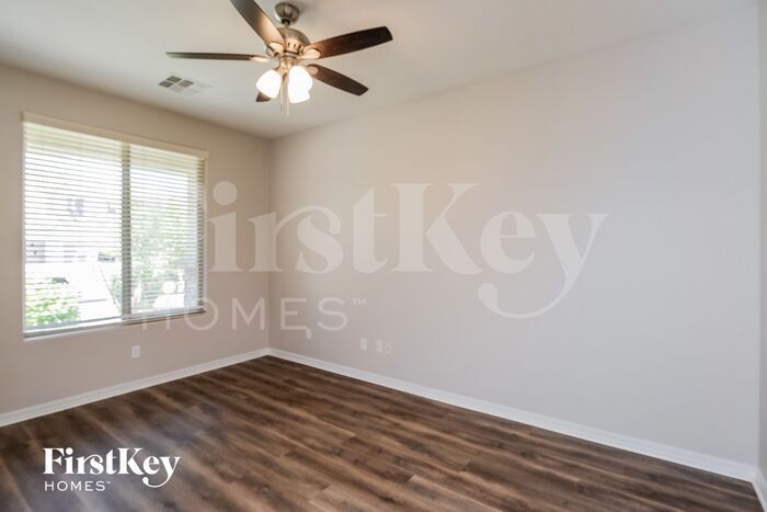 Building Photo - 1018 W Corriente Dr