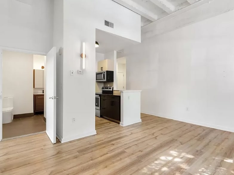 Building Photo - 1101 N Hancock St