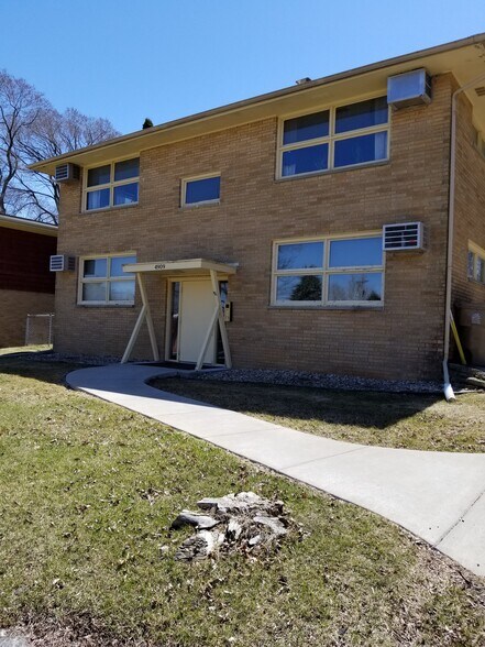 Building Photo - 4909 Ascot Ln