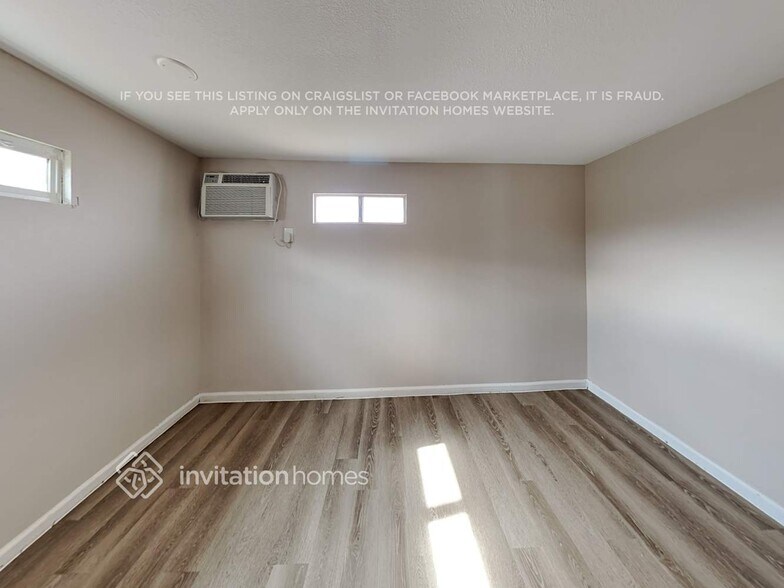 Building Photo - 17846 N 34th Dr