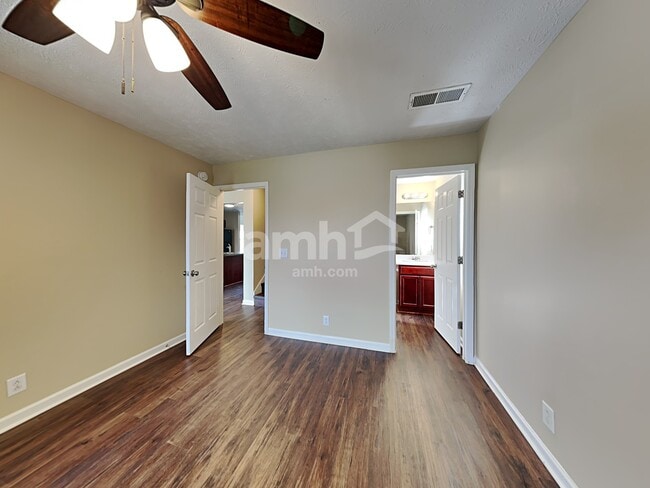 Building Photo - 2721 Apostle Ln