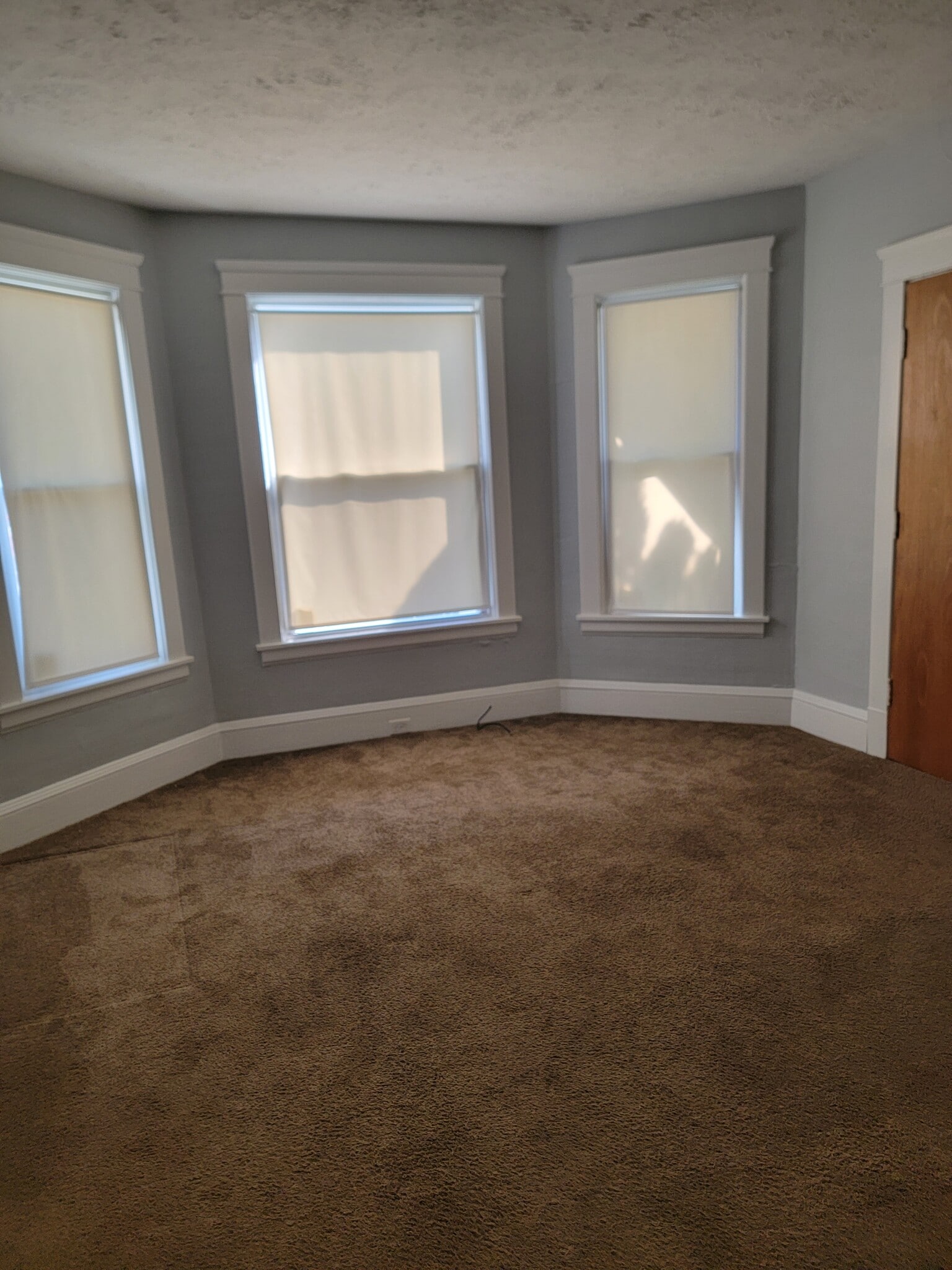 Building Photo - 106 Logan St