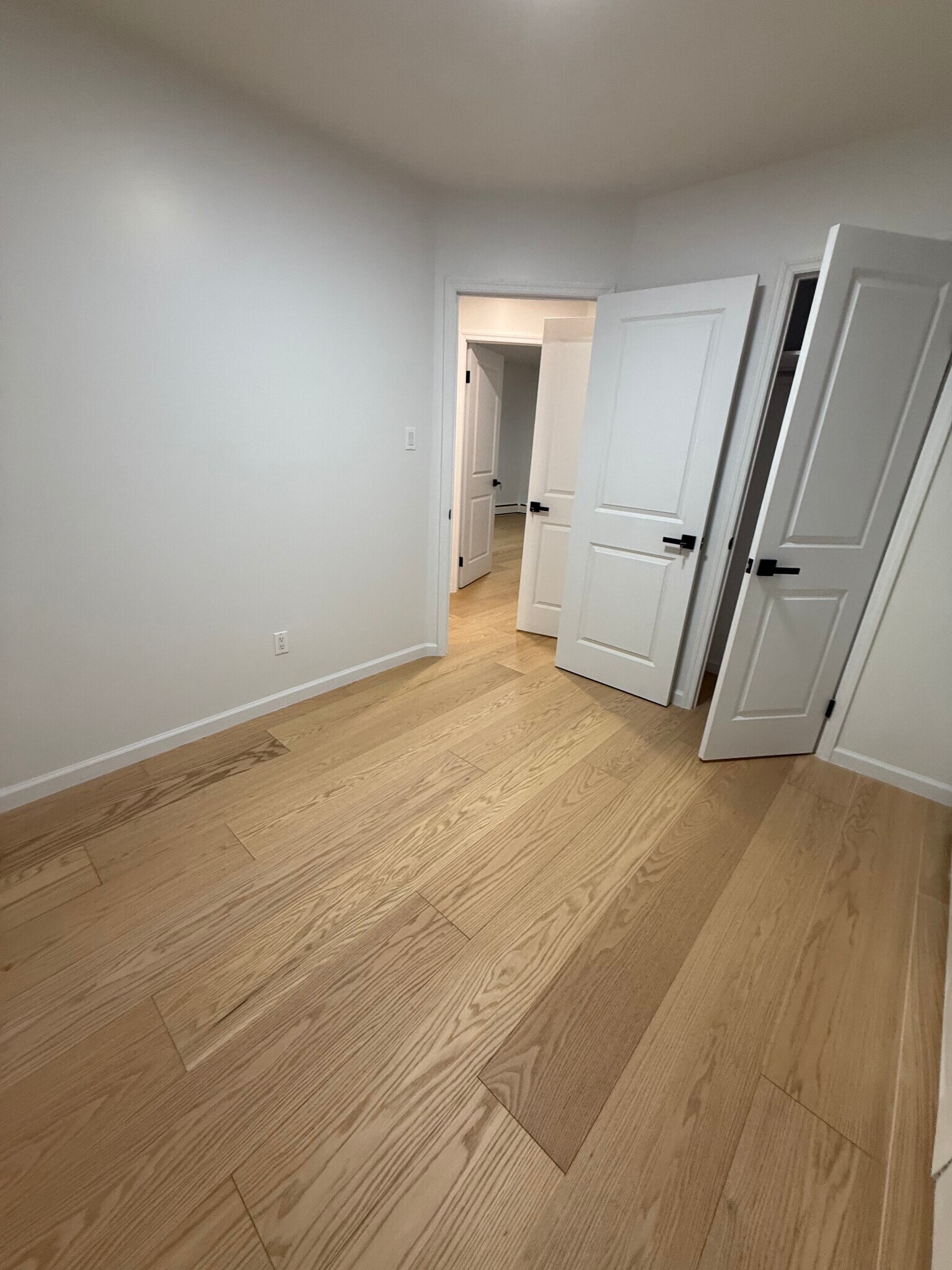 Building Photo - 30 Bay 37th St