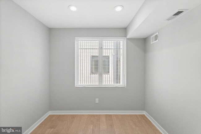 Building Photo - 815 Perkiomen St