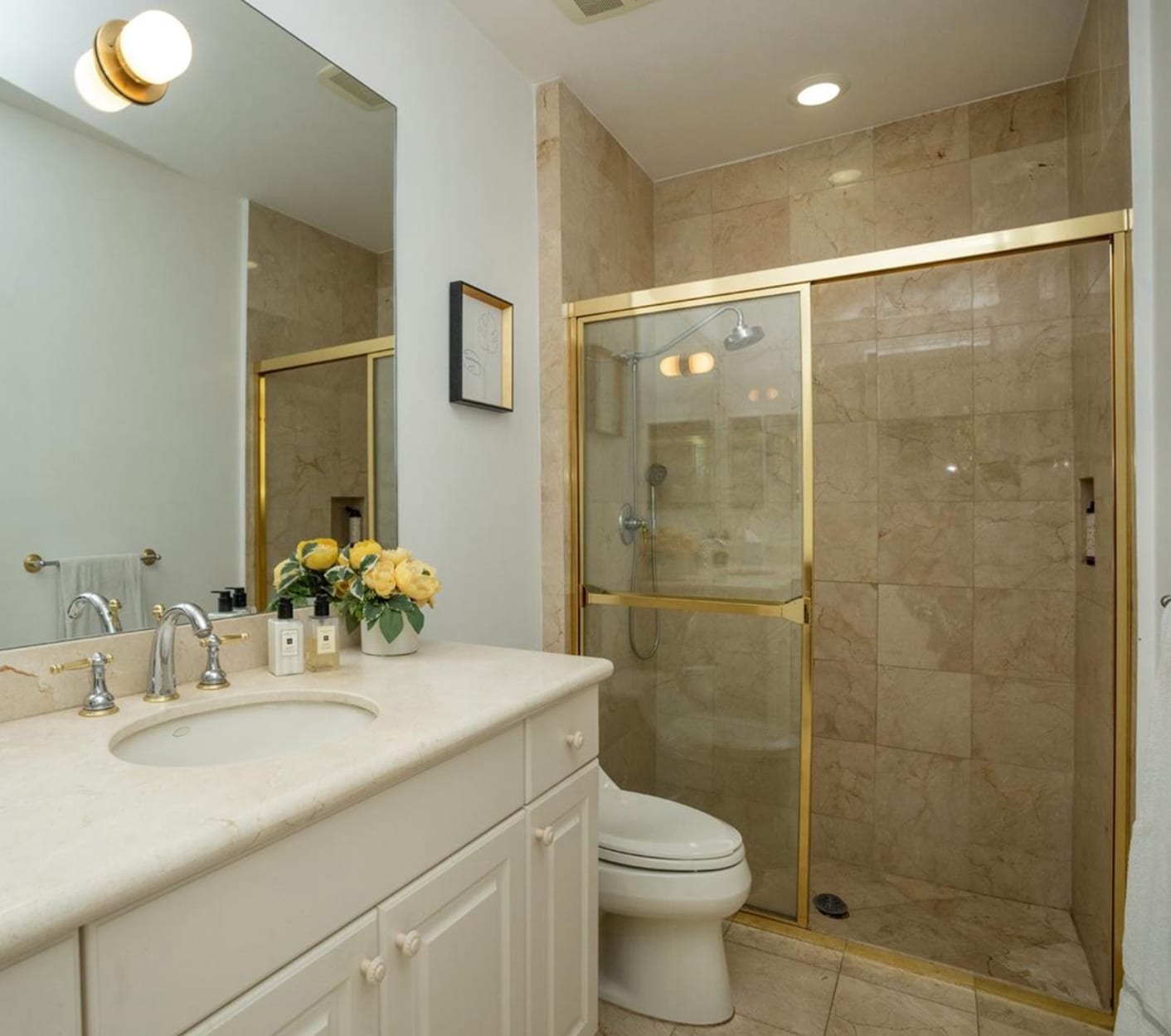 Building Photo - 4867 Ponce de Leon Blvd