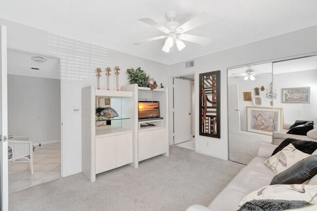 Building Photo - 7280 Amberly Ln