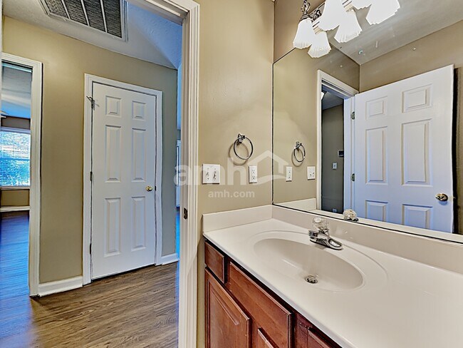Building Photo - 6625 Carina Ln
