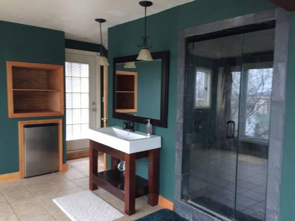 Building Photo - 16 Putnam St