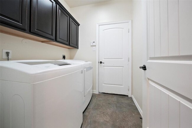 Building Photo - 126 Springshed Pl