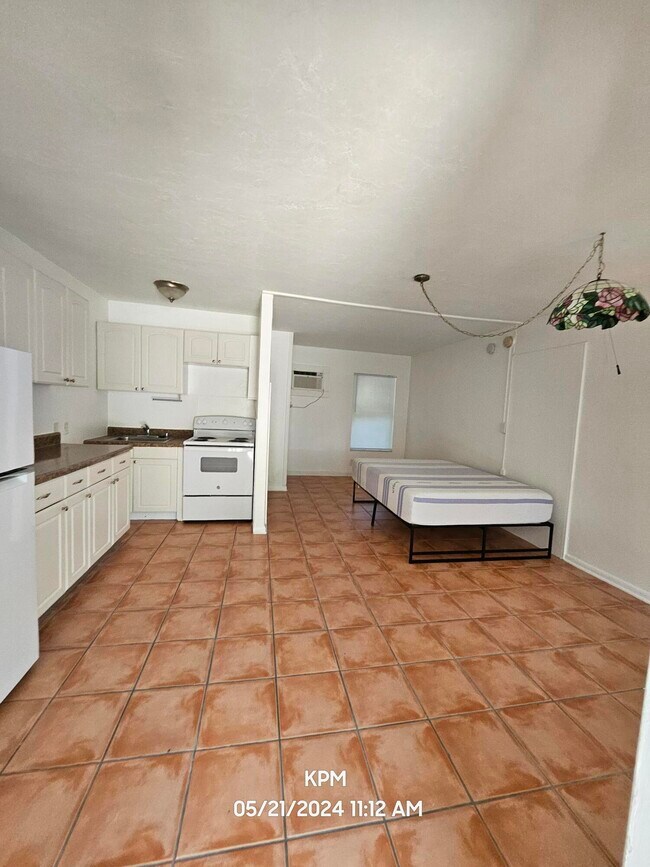 Building Photo - 115 Bravado Ln