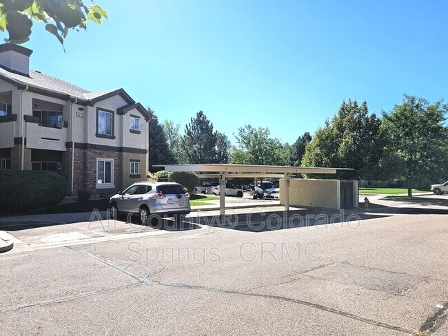 Building Photo - 3975 Riviera Grove