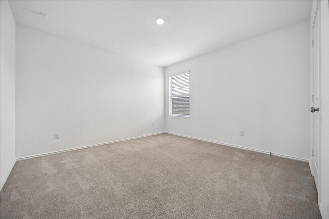 Building Photo - 413 Paddlefish Ln