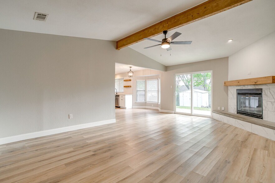 Living Room - 7920 Lazy Brook Dr