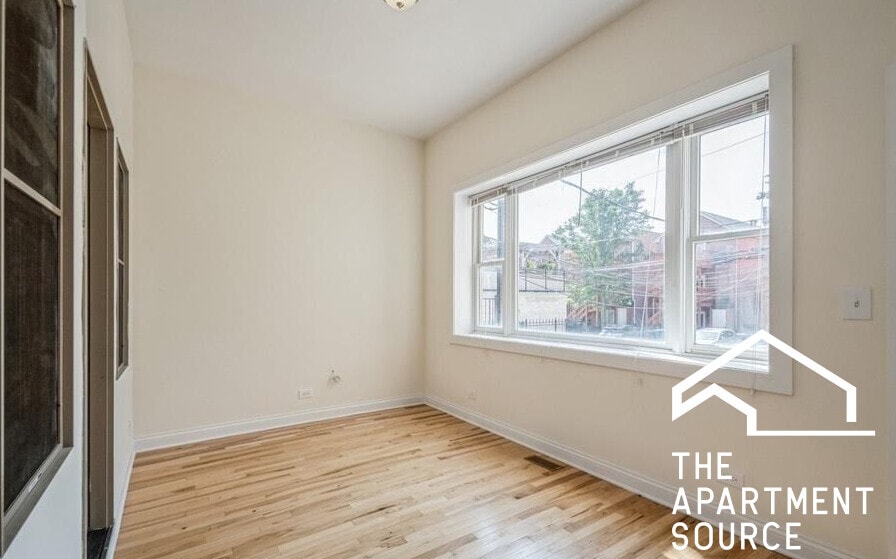 Building Photo - 1418 N Mohawk St