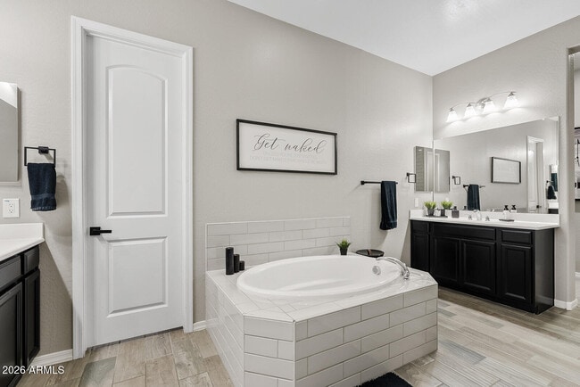 Building Photo - 19411 E Timberline Rd