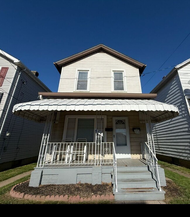 Primary Photo - 3 Bed 1 Bath- Rochester PA