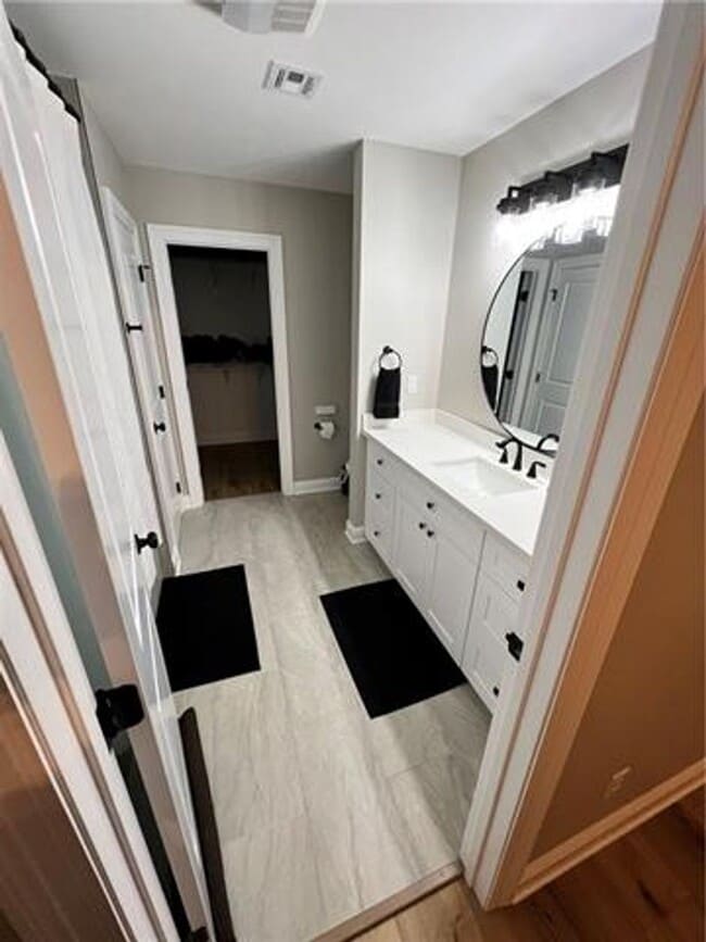 Building Photo - Beautiful One year old 3 BR 2 bath home