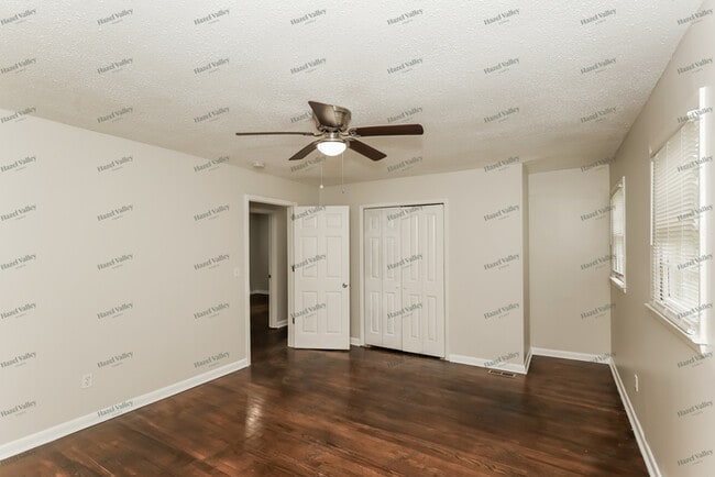 Building Photo - 38 Lynhaven Dr