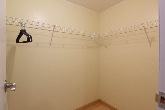 Building Photo - Furnished Shingletown Home with Horse Corr...
