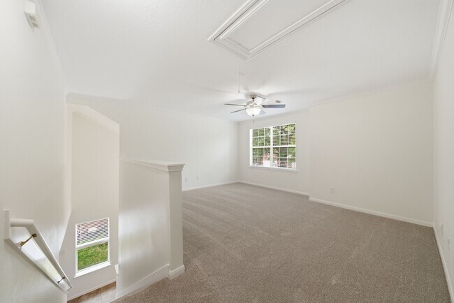 Building Photo - 32334 Summer Park Ln