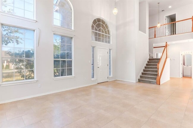 Building Photo - 8313 Canola Bend