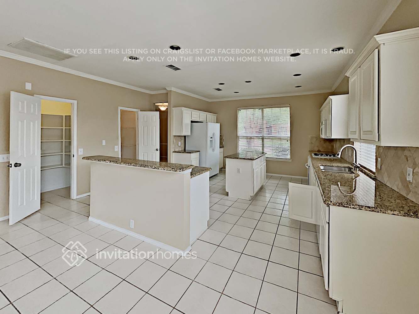 Building Photo - 429 Vasey Oak Dr
