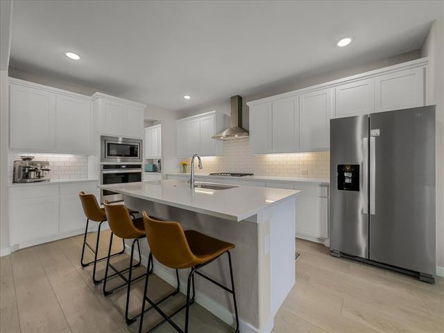 Building Photo - 413 Coyote Creek Dr
