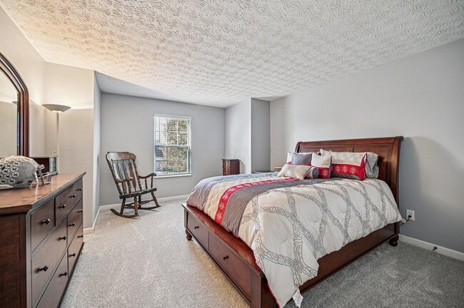 Building Photo - 2230 Seton Dr