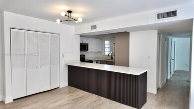 Building Photo - 840 NW 87th Ave
