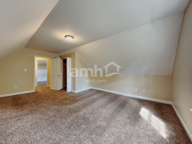 Building Photo - 3805 Lodgepole Ln
