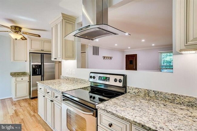 Building Photo - 2601 Seskey Glen Ct