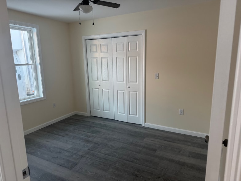 Building Photo - 12 Boulder Dr