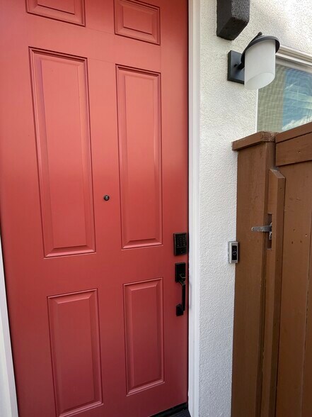 Building Photo - 1266 Bray Dr