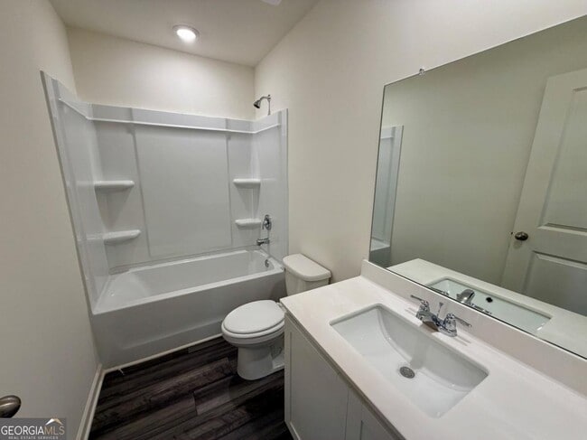 Building Photo - 1232 Fagiolo St