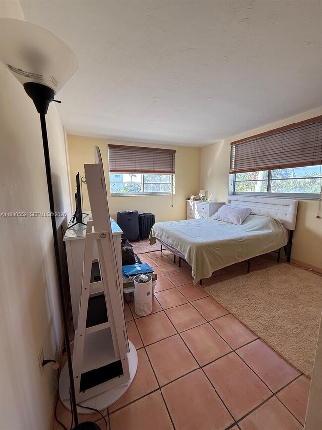 Building Photo - 1480 Euclid Ave