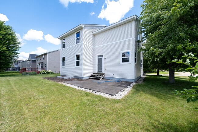 Building Photo - 1814 Spring Creek Dr