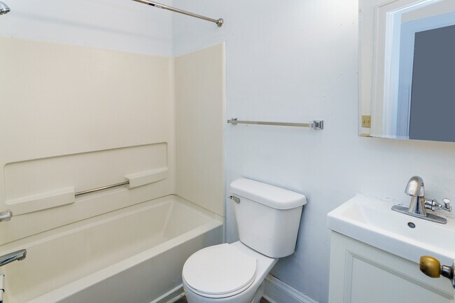 Building Photo - 3105 4th Ave S