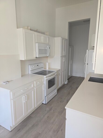 Kitchen - 1339 14th St NW