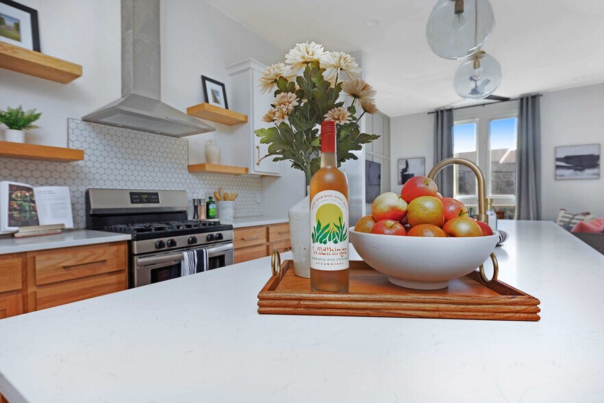 Building Photo - 915 Ramsey St