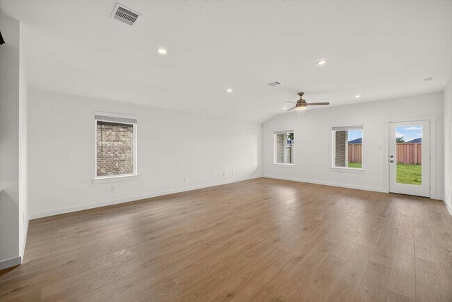 Building Photo - 29510 Paytons Park Ct